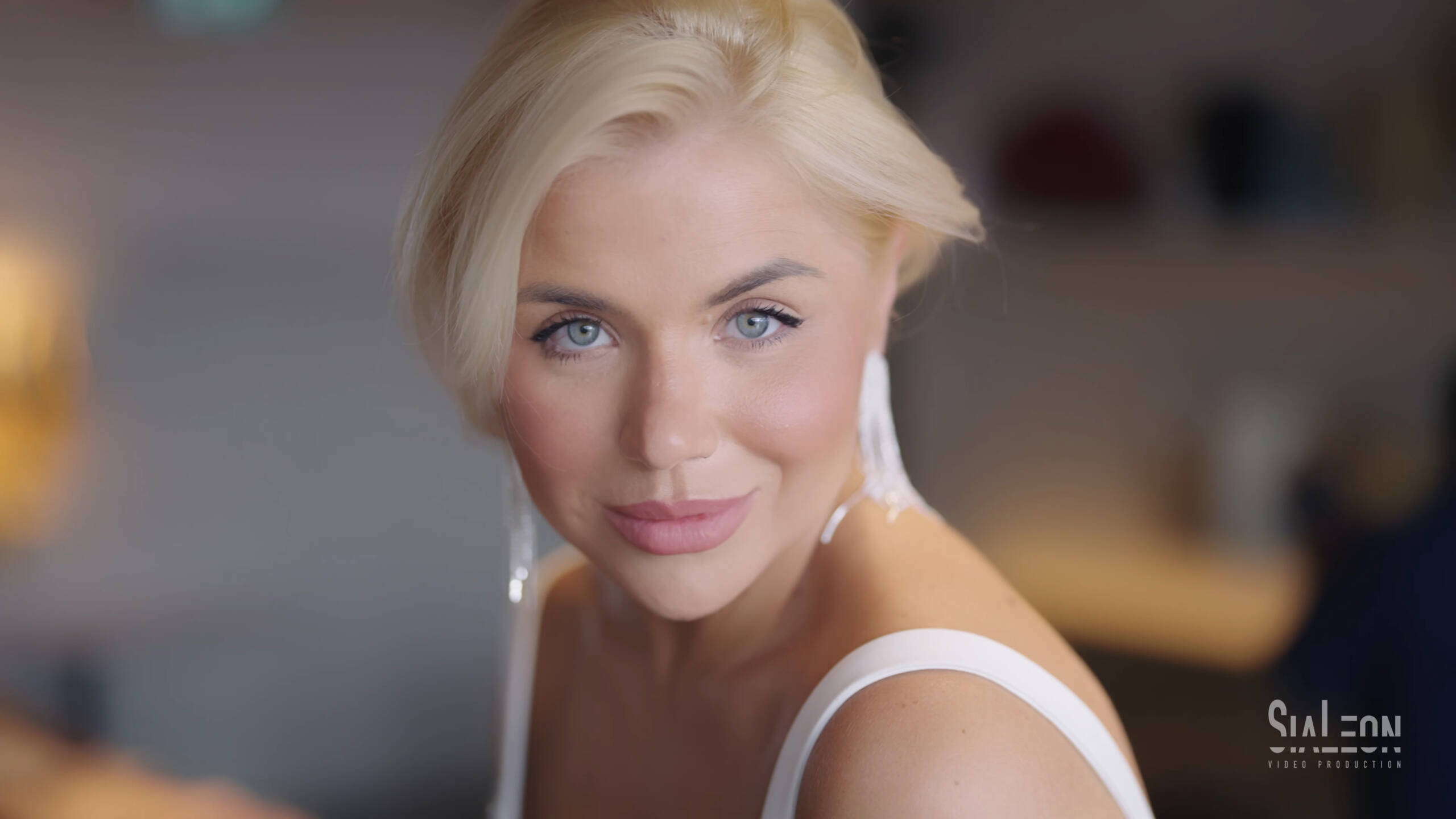 Glamour with Lana Barker